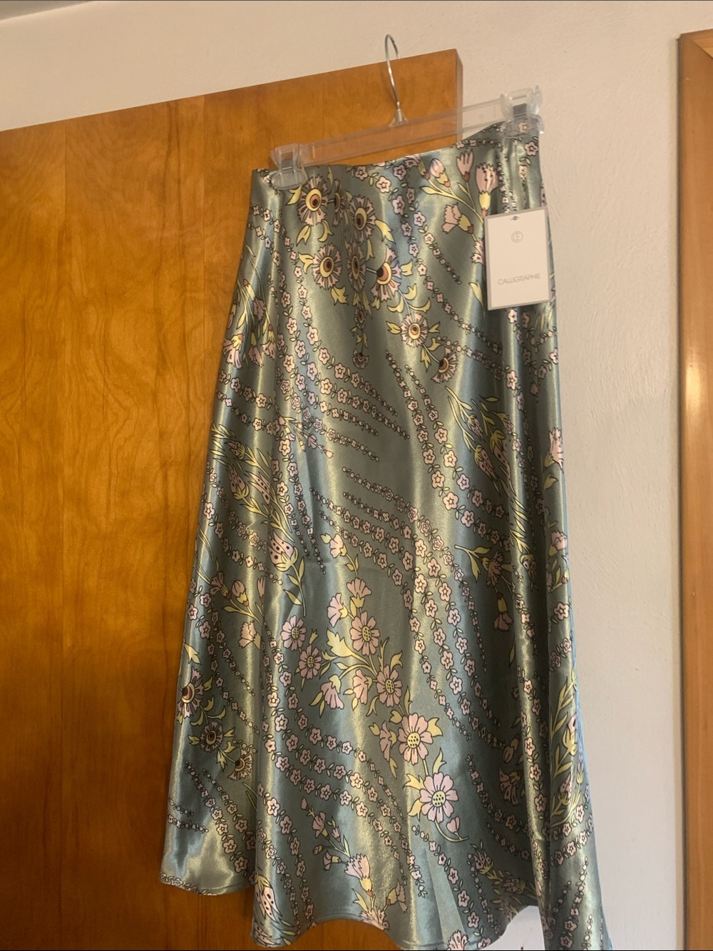 Skirt. Spare room